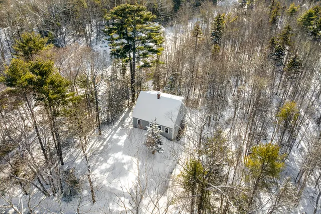 $450,000 | 441 Splitrock Road, Bristol, ME 04539