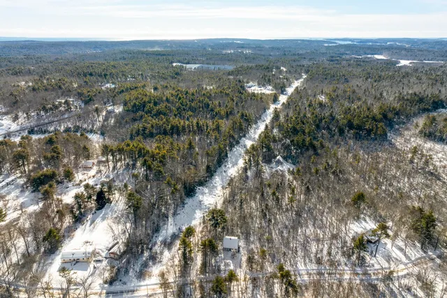 $450,000 | 441 Splitrock Road, Bristol, ME 04539