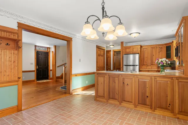 $450,000 | 441 Splitrock Road, Bristol, ME 04539