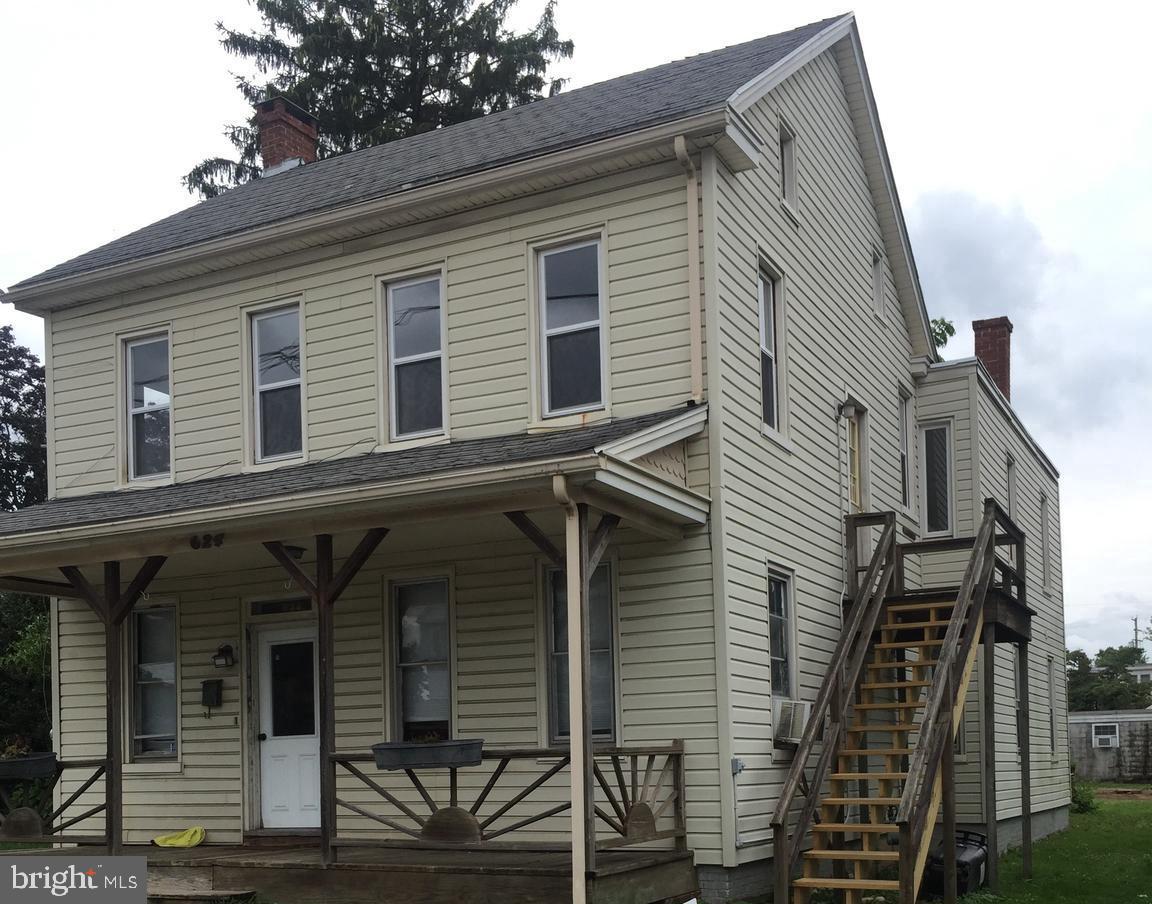 624 East Middle Street Hanover, PA 17331 - Photo 1 of 15 Gallery Image 1