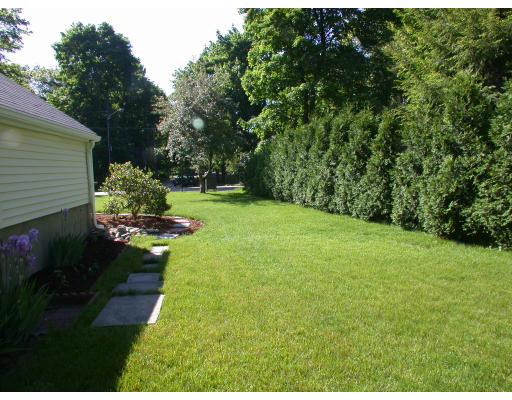 18 Alba Road Wellesley, MA 02481 - Photo 7 of 7