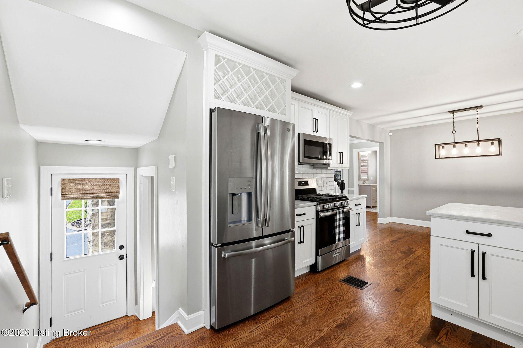 4025 Springhill Road Louisville, KY 40207 - Photo 21 of 50 photo_online_024