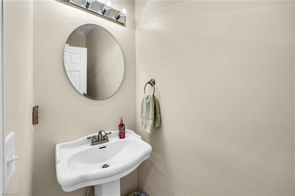 263 Loflin Pond Road Asheboro, NC 27203 - Photo 20 of 49 Gallery Image 20