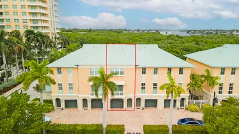 $929,000 | 643 Casa Loma Boulevard, Boynton Beach, FL 33435