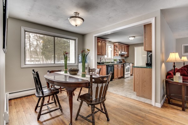 5 Kimbrough Road Billerica, MA 01821 - Photo 6 of 30 Gallery Image 6