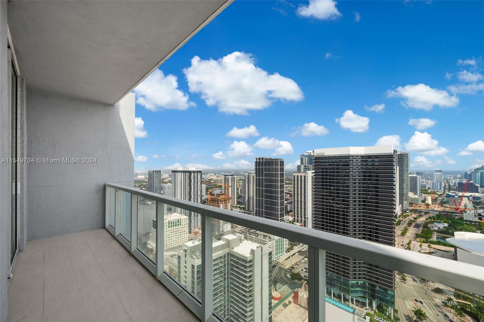 244 Biscayne Boulevard, Unit UPH4904 Miami, FL 33132 - Photo 28 of 49 a view of a balcony