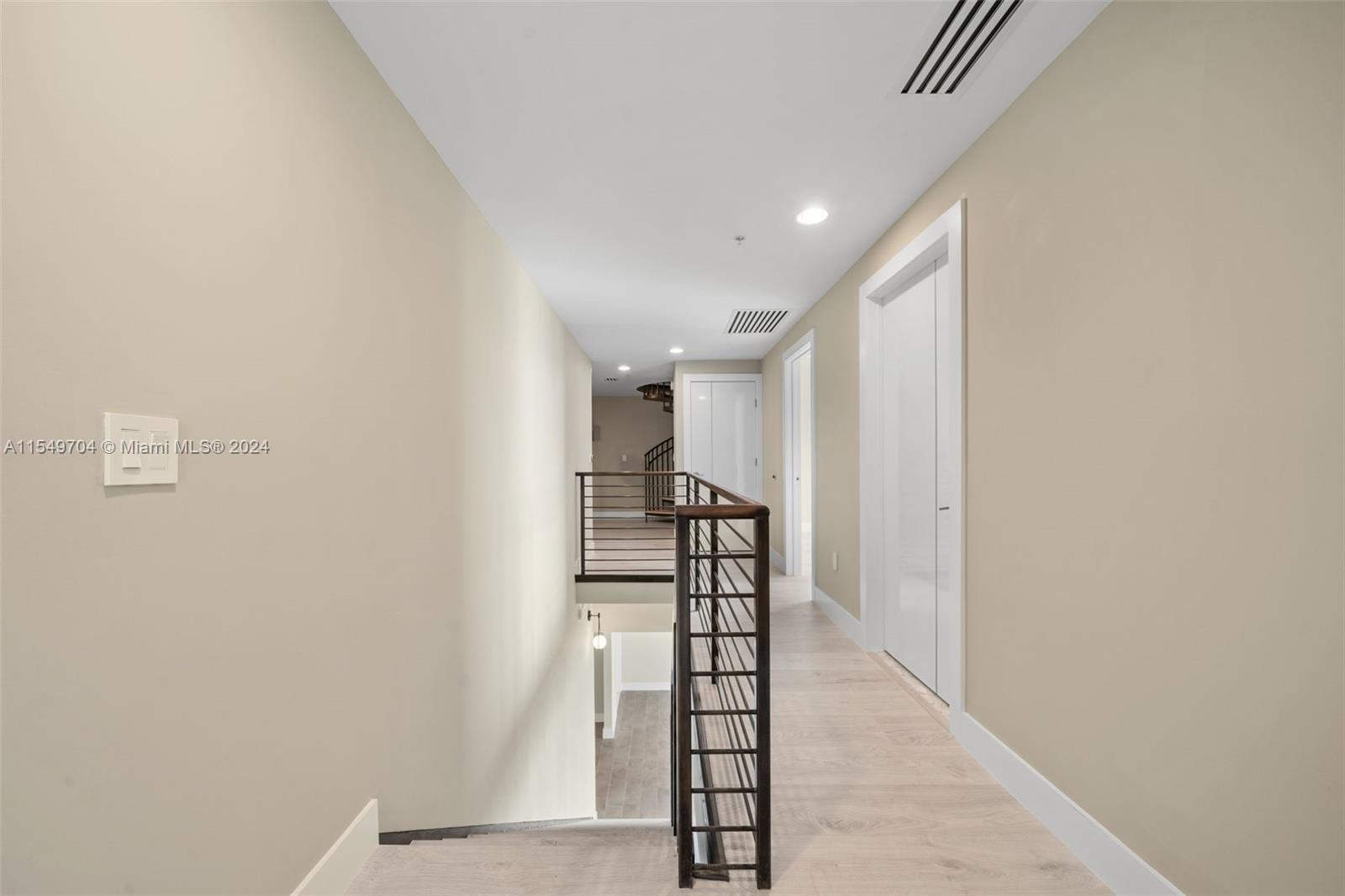 244 Biscayne Boulevard, Unit UPH4904 Miami, FL 33132 - Photo 29 of 49 a view of entryway with stairs