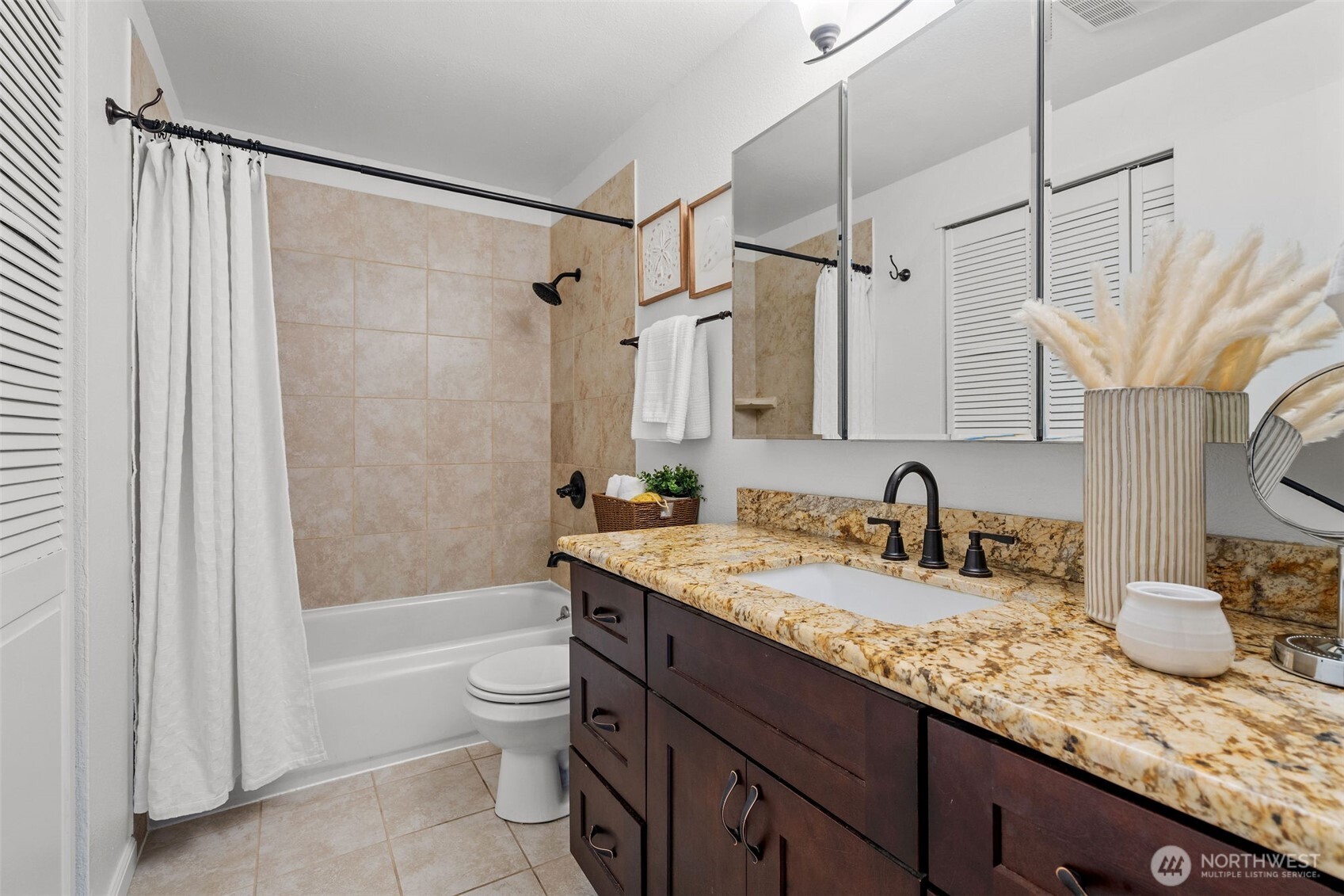 6876 Helena Street Clinton, WA 98236 - Photo 15 of 40