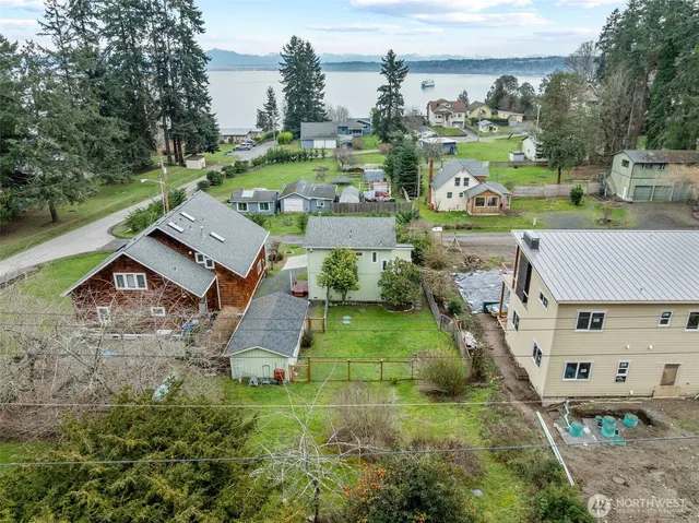 $495,000 | 6876 Helena Street, Clinton, WA 98236