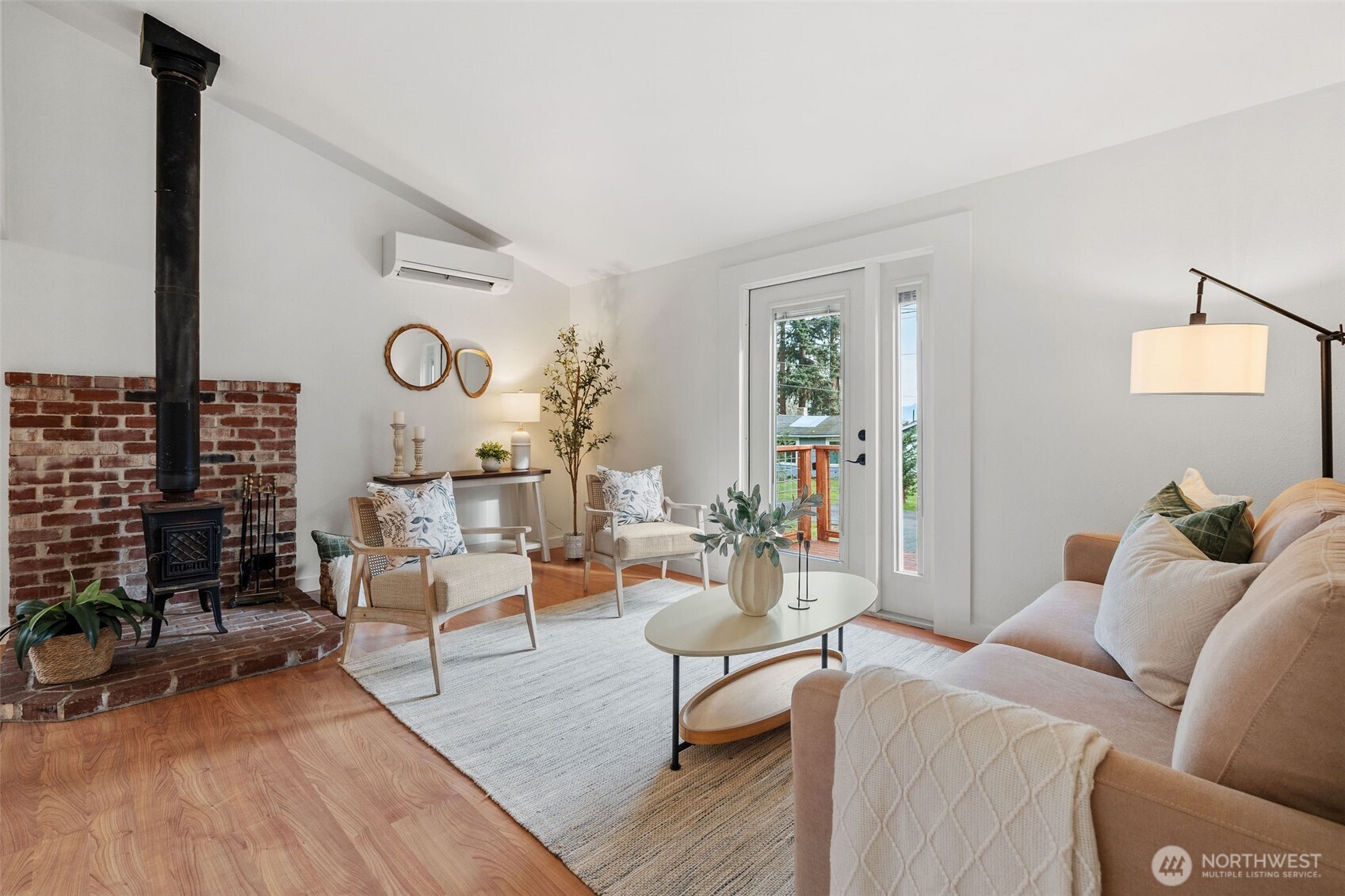 6876 Helena Street Clinton, WA 98236 - Photo 7 of 40