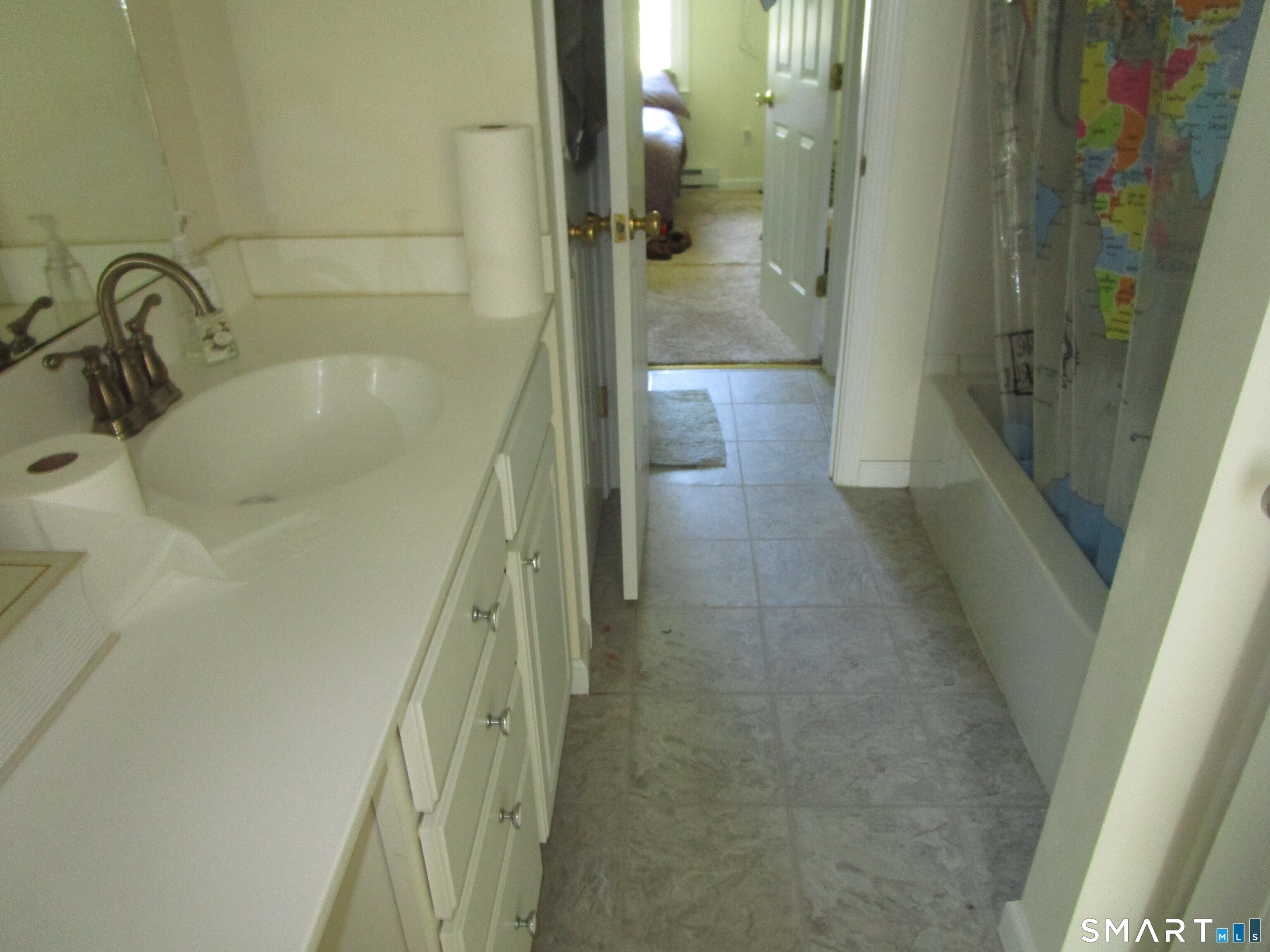 4 Founders Village, Unit 4 Clinton, CT 06413 - Photo 7 of 8