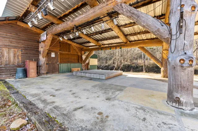 $1,618,900 | 23 Joy Bridge Road, Lakemont, GA 30552