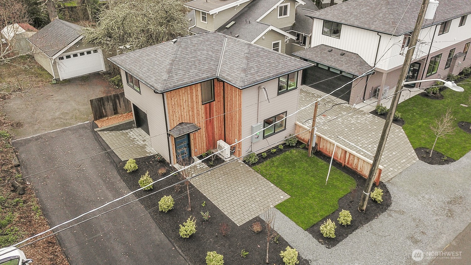 4319 Southwest 102nd Street Seattle, WA 98146 - Photo 4 of 24