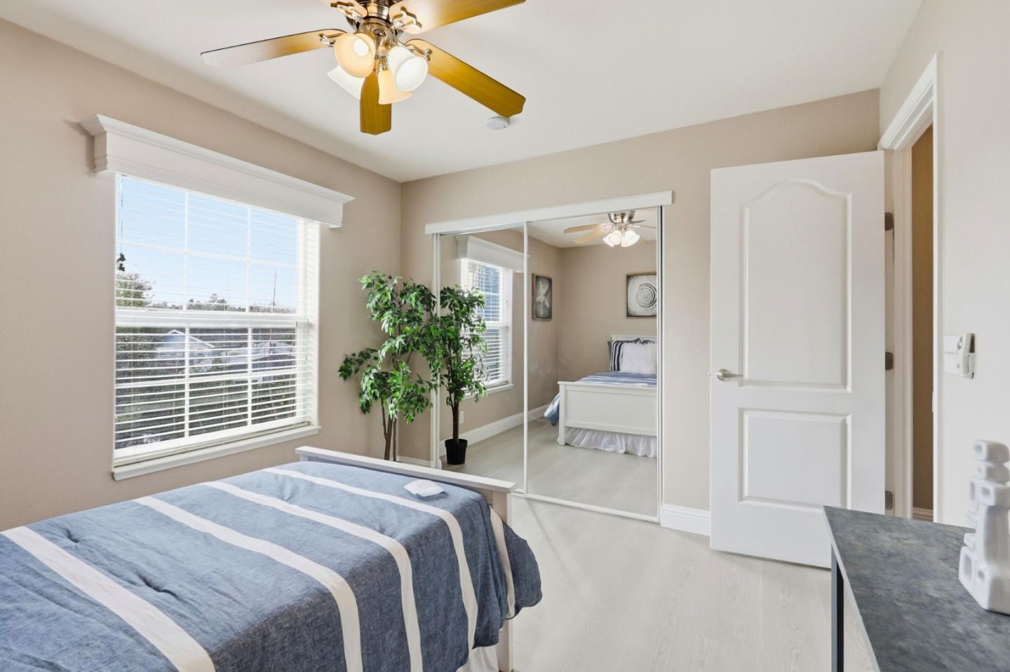 14685 Oka Road, Unit 11 Los Gatos, CA 95032 - Photo 21 of 35