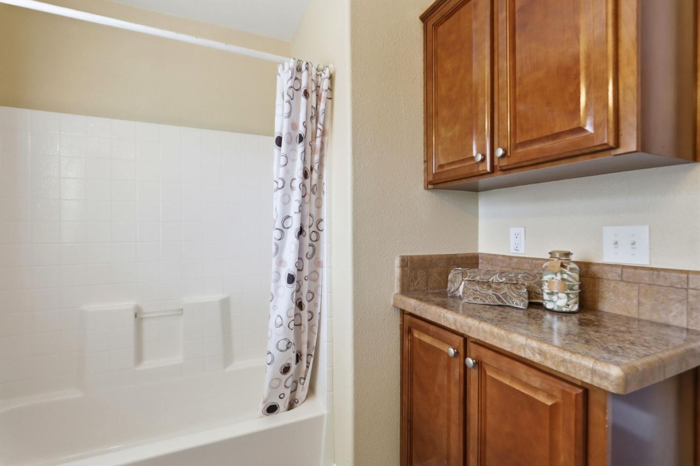 14685 Oka Road, Unit 11 Los Gatos, CA 95032 - Photo 27 of 35