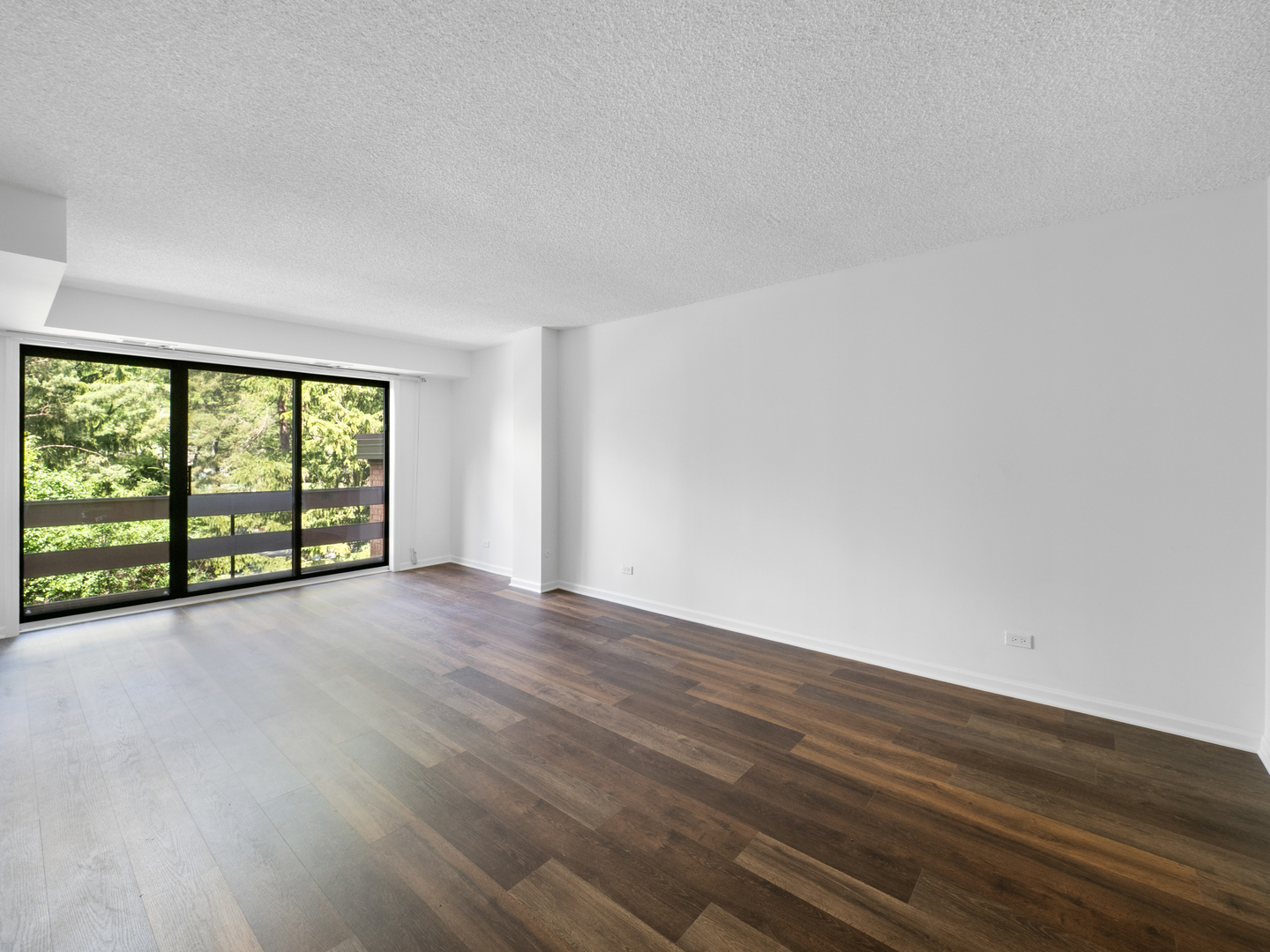 706 Waukegan Road, Unit C203 Glenview, IL 60025 - Photo 7 of 19