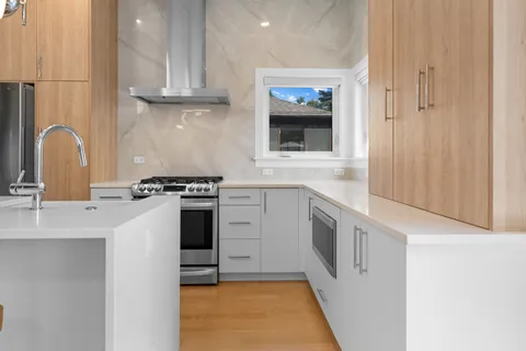 $825,000 | 5313 Crain Street, Skokie, IL 60077