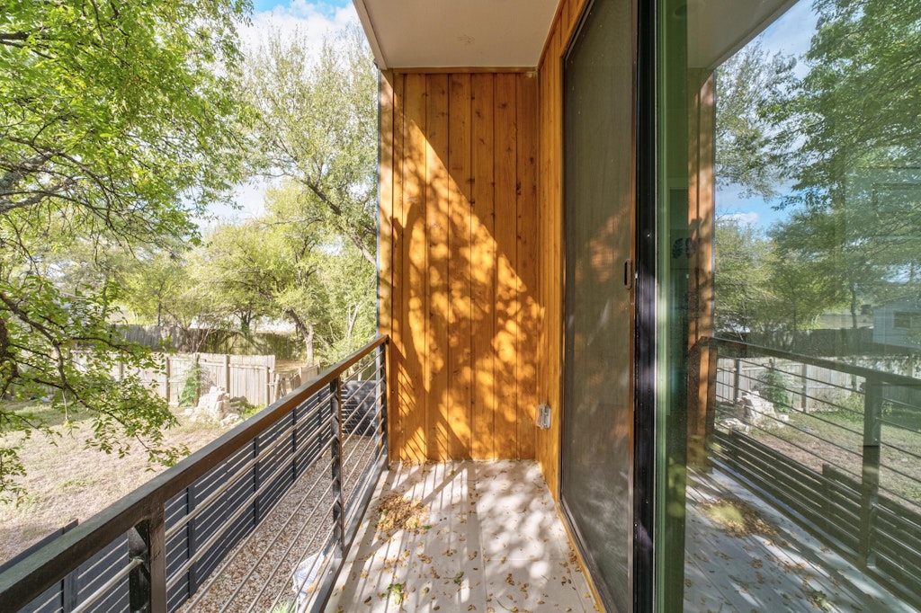 2909 East 13th Street, Unit 2 Austin, TX 78702 - Photo 16 of 23 View of balcony