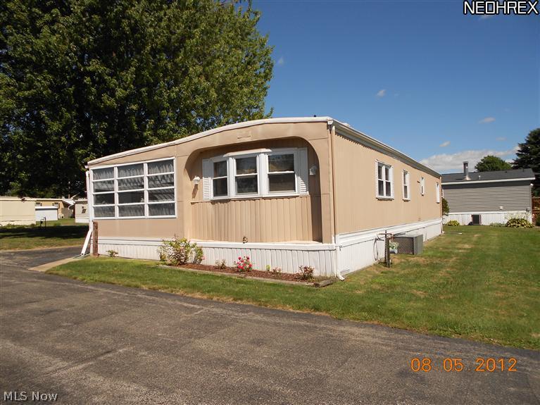 12921 Springfield Road, Unit 10 New Springfield, OH 44443 - Photo 2 of 14