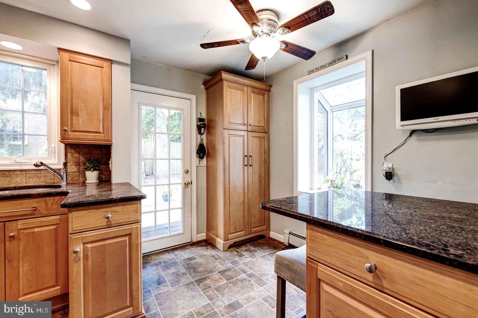859 Valley View Road Flourtown, PA 19031 - Photo 12 of 39 Gallery Image 12
