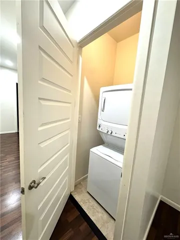 $1,700 | 3006 South L Lane, Unit 4, McAllen, TX 78503