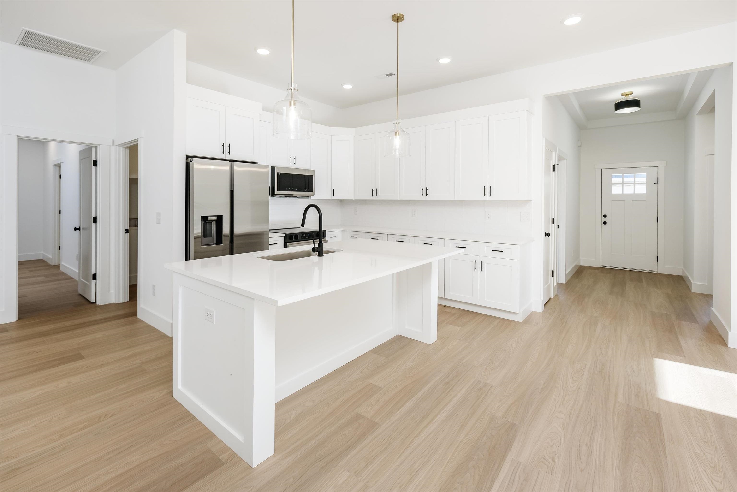 313 Tracy Court Wellford, SC 29385 - Photo 13 of 24