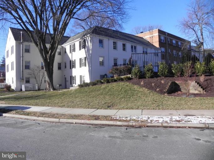 2912 13th Road South, Unit 201 Arlington, VA 22204 - Photo 11 of 15 Community Amenities 1