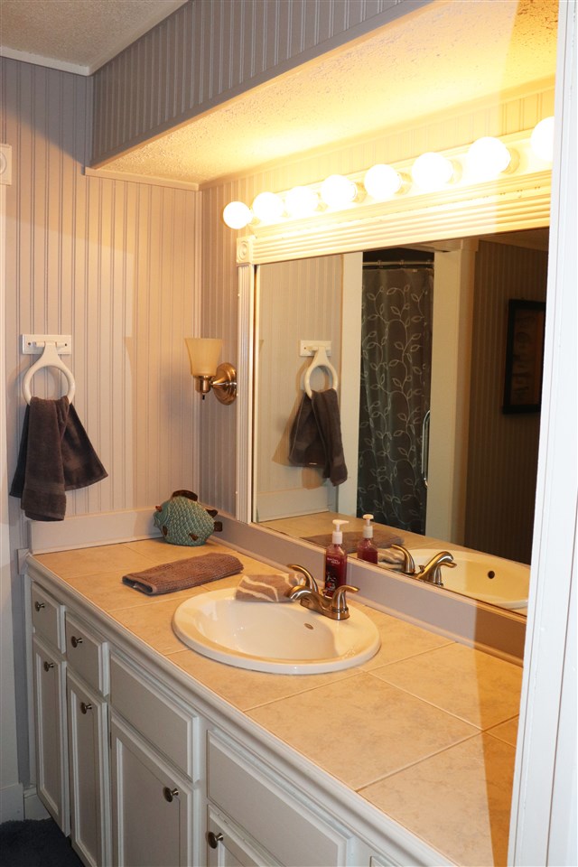 9921 Center Road Traverse City, MI 49686 - Photo 21 of 35 1845456-20.JPG