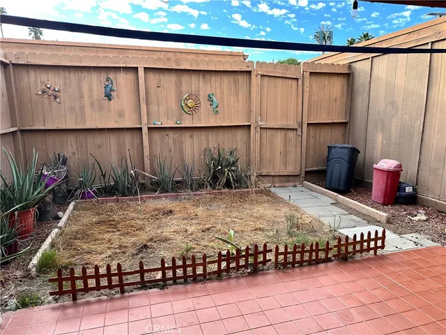 $485,000 | 9831 Sepulveda Boulevard, Unit 26, North Hills, CA 91343