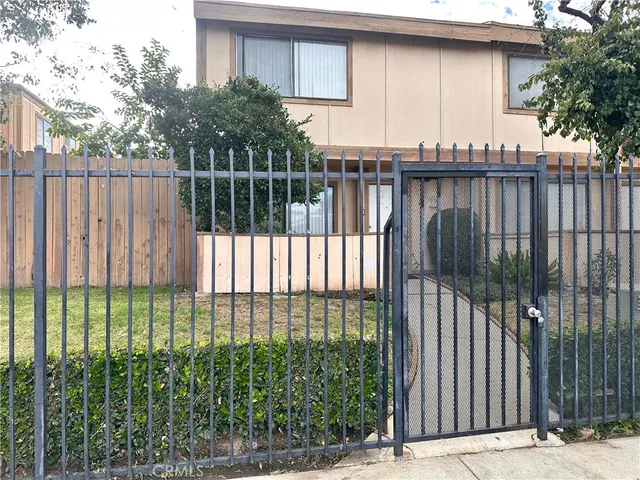 $485,000 | 9831 Sepulveda Boulevard, Unit 26, North Hills, CA 91343