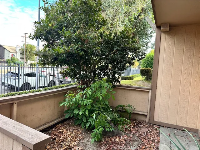 $485,000 | 9831 Sepulveda Boulevard, Unit 26, North Hills, CA 91343