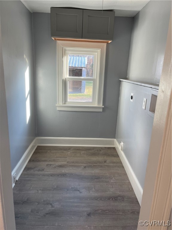 20020 Frog Level Road Ruther Glen, VA 22546 - Photo 24 of 32 Laundry room with hookup for an electric dryer and