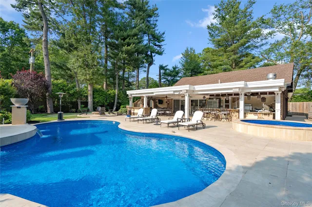 $3,800,000 | 213 Guinea Woods Road, Old Westbury, NY 11568