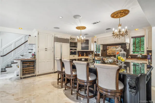 $3,800,000 | 213 Guinea Woods Road, Old Westbury, NY 11568