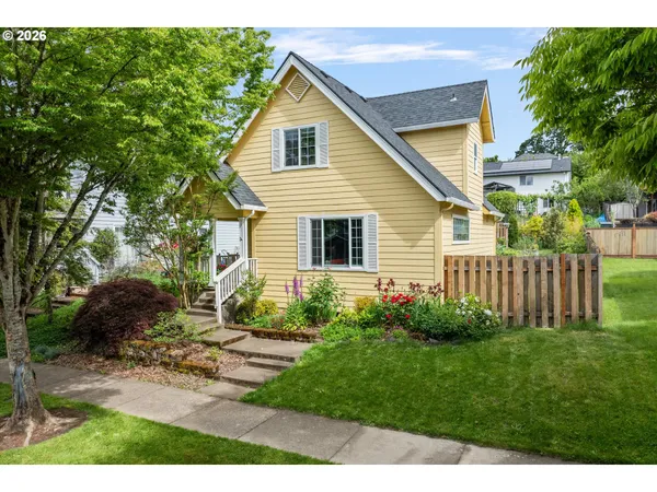 $475,000 | 1225 East Foothills Drive, Newberg, OR 97132