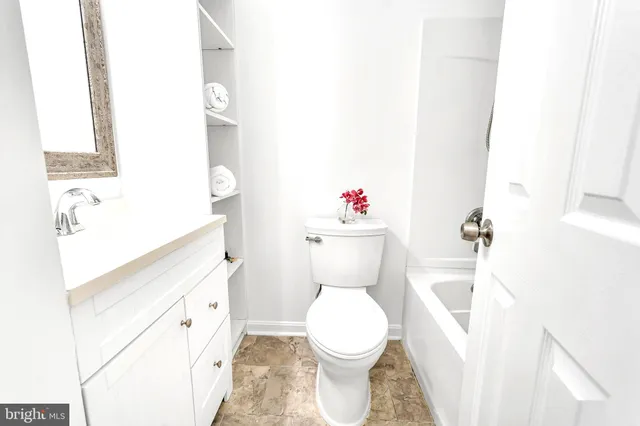 $575,500 | 1838 4th Street Northwest, Unit 2A, Washington, DC 20001