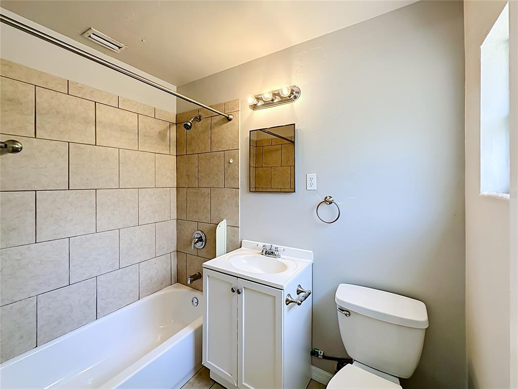 414 Northwest 36th Terrace Gainesville, FL 32607 - Photo 24 of 41