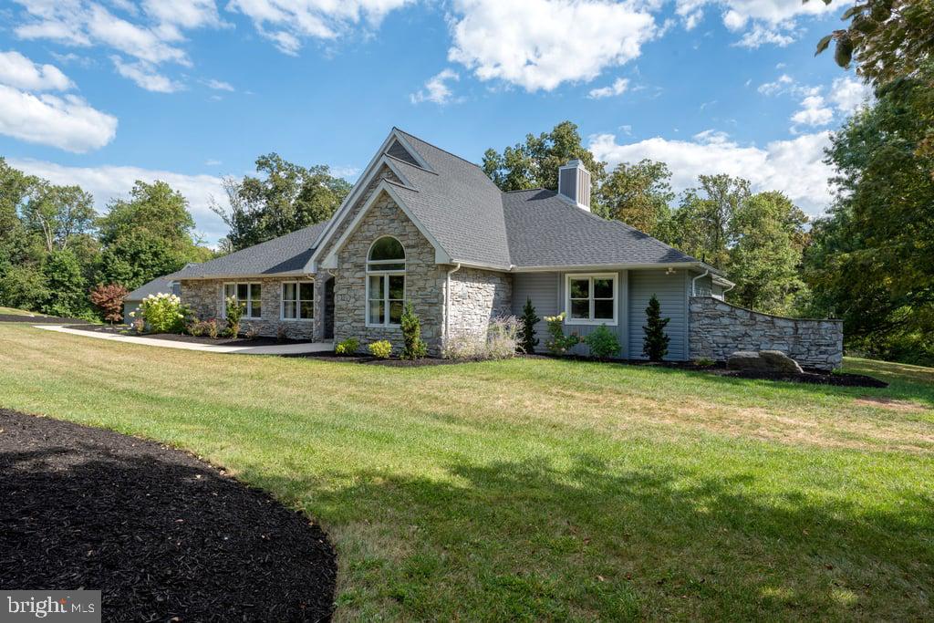 311 Saw Mill Road Dillsburg, PA 17019 - Photo 2 of 62 Gallery Image 2