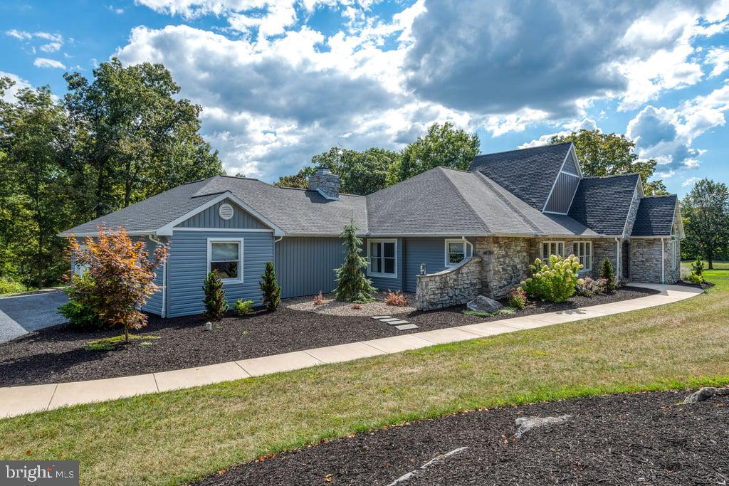 311 Saw Mill Road Dillsburg, PA 17019 - Photo 3 of 62 Gallery Image 3