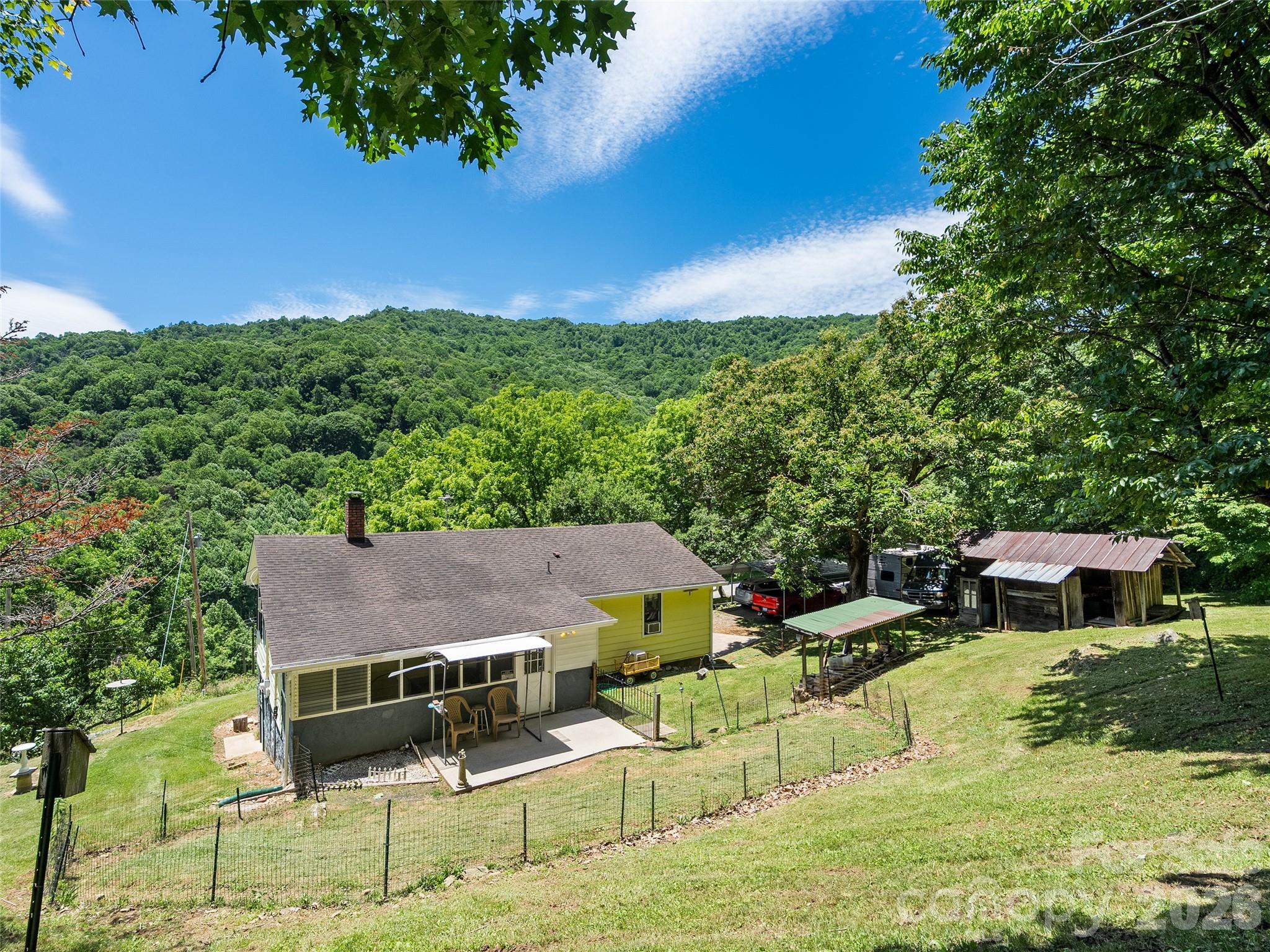 2426 Wesley Creek Road Clyde, NC 28721 - Photo 19 of 30