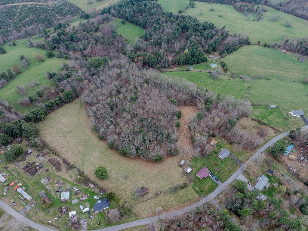 730 Wildcat Road Hillsville, VA 24343 - Photo 40 of 42 Gallery Image 40