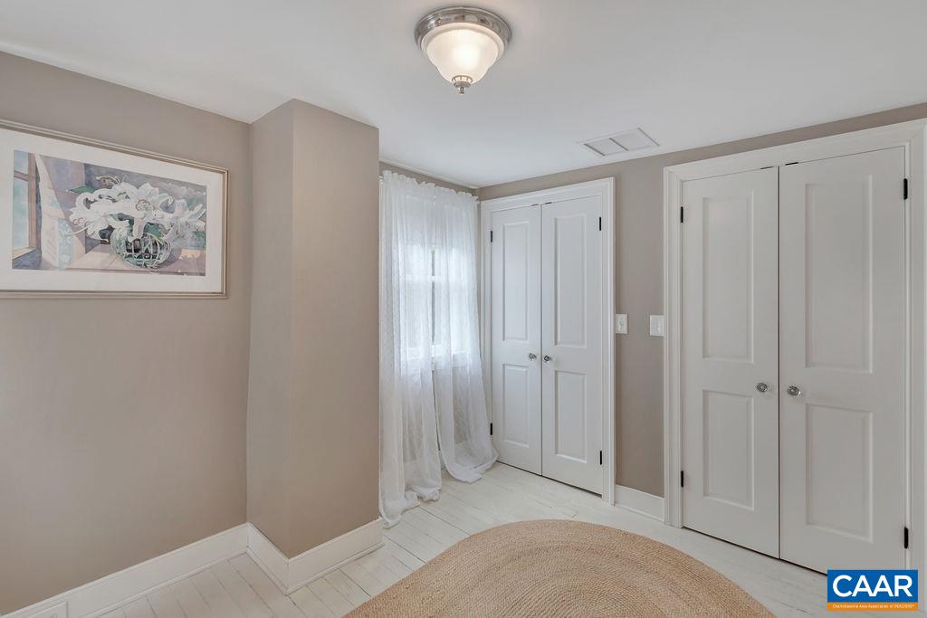 635 Greenwood Road Greenwood, VA 22943 - Photo 40 of 61 a view of an empty room