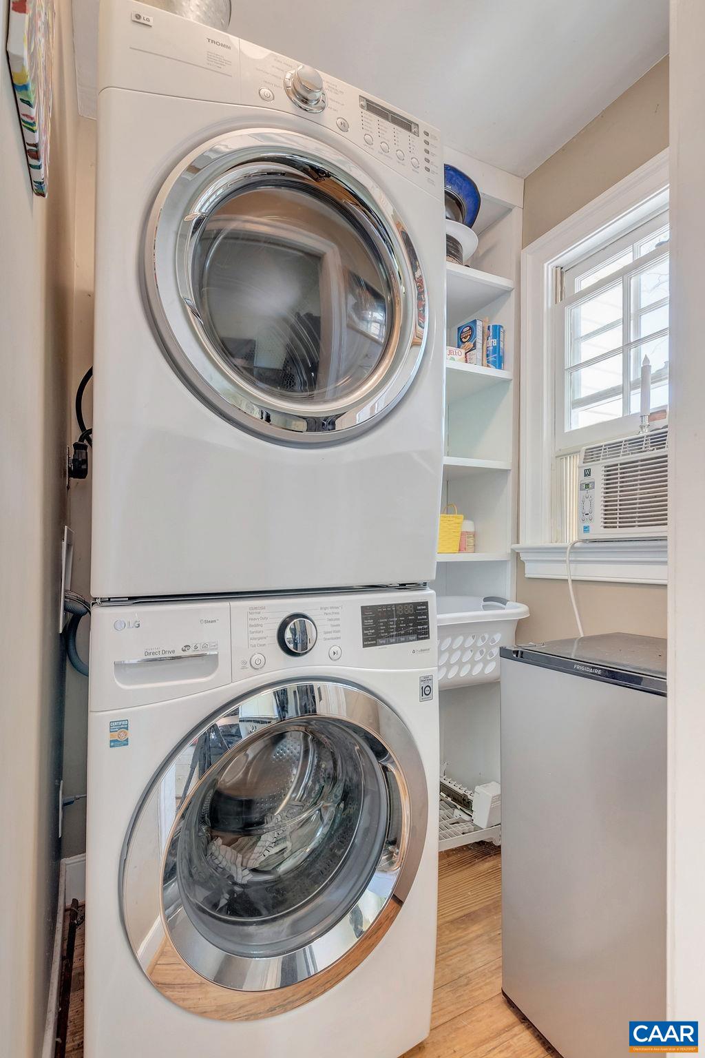 635 Greenwood Road Greenwood, VA 22943 - Photo 41 of 61 a utility room with sink dryer and washer