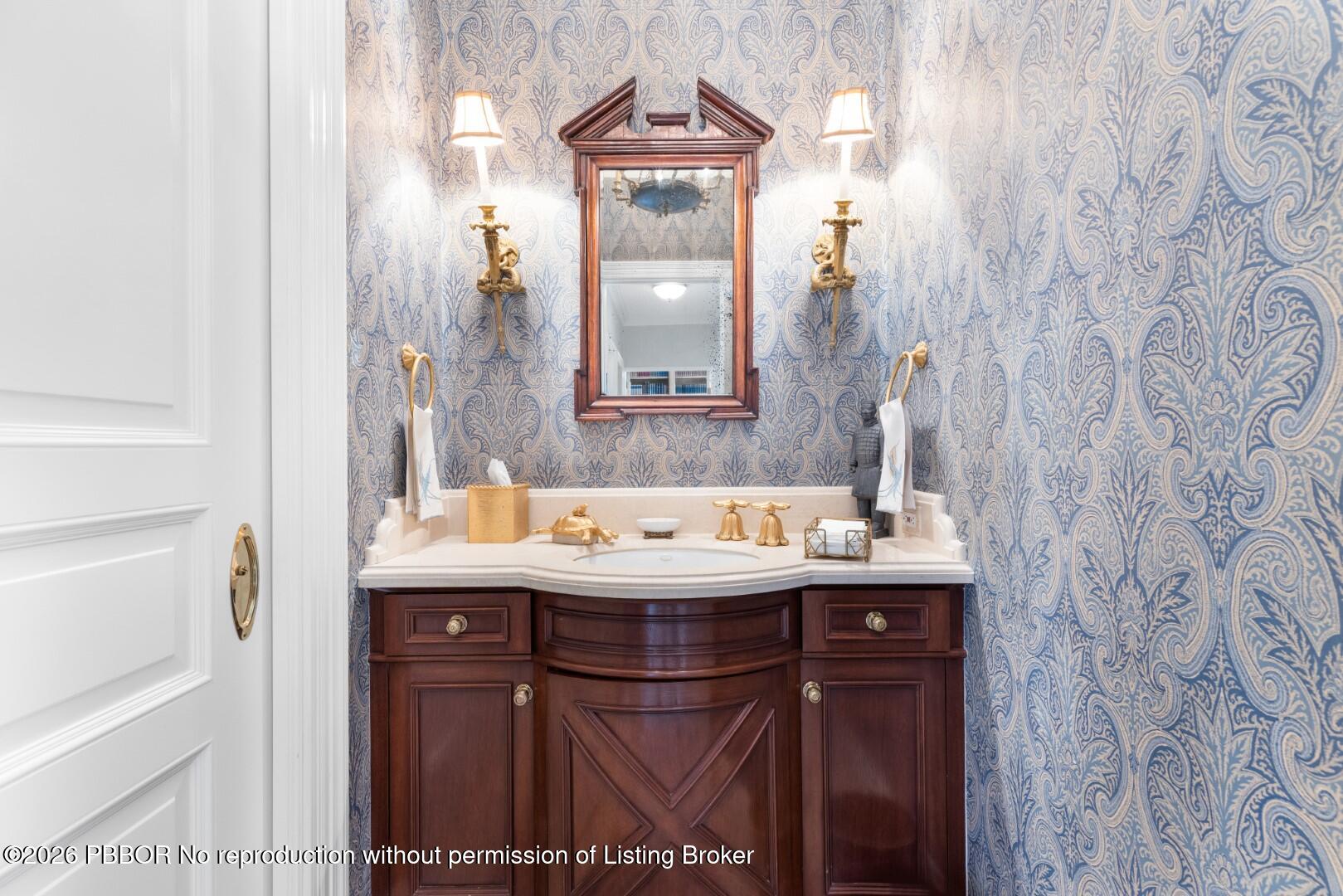 320 El Vedado Road Palm Beach, FL 33480 - Photo 68 of 86 Powder Room