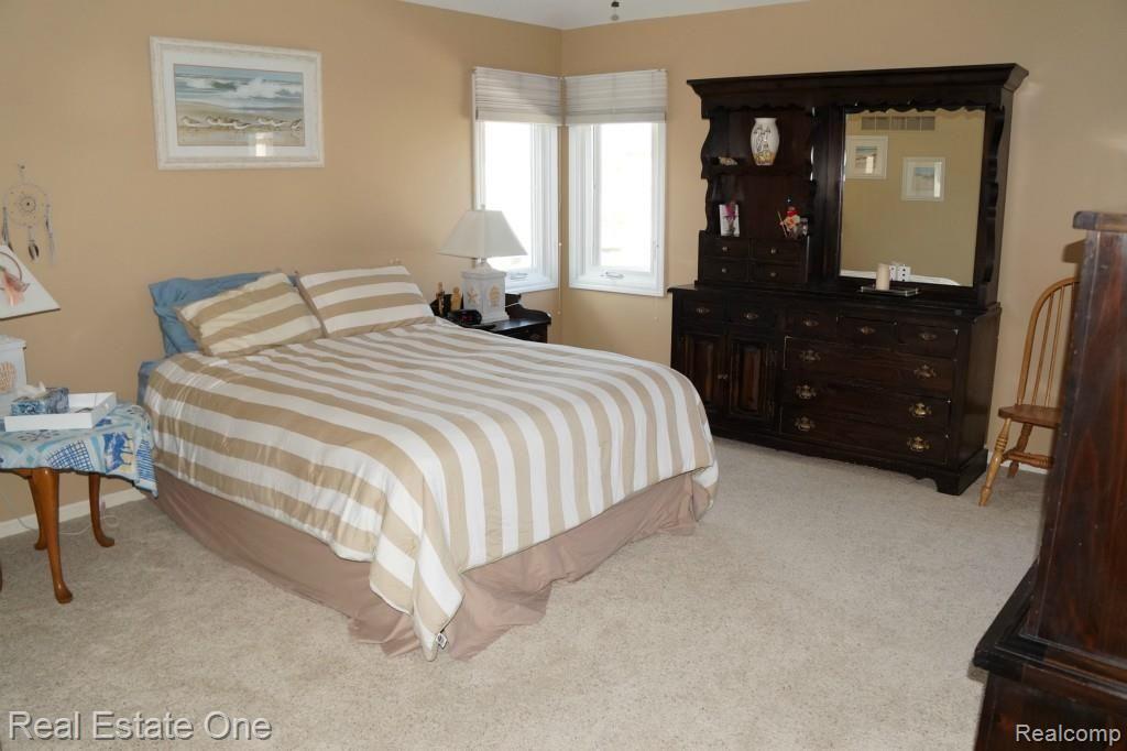 47150 Liberty Bell Road East Macomb, MI 48044 - Photo 17 of 31 DSC00691.jpg