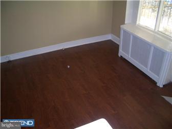 527 South Redfield Street Philadelphia, PA 19143 - Photo 7 of 11