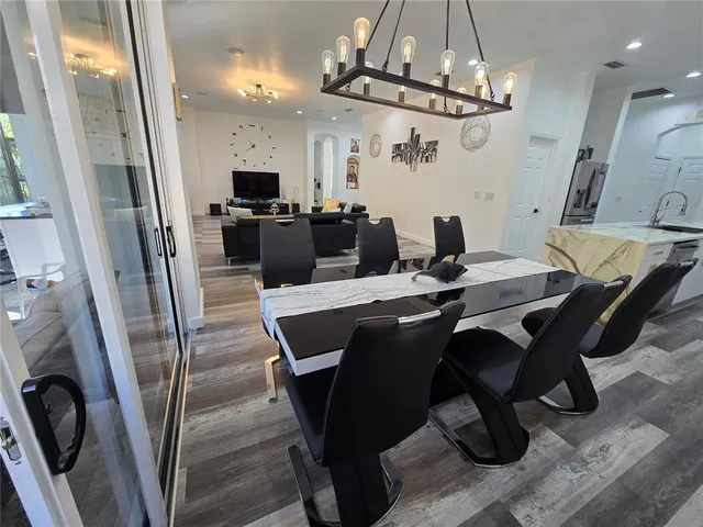 $6,350 | 8111 Santa Rosa Court, Sarasota, FL 34243