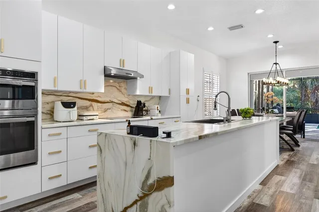 $6,350 | 8111 Santa Rosa Court, Sarasota, FL 34243