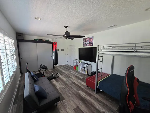 $6,350 | 8111 Santa Rosa Court, Sarasota, FL 34243