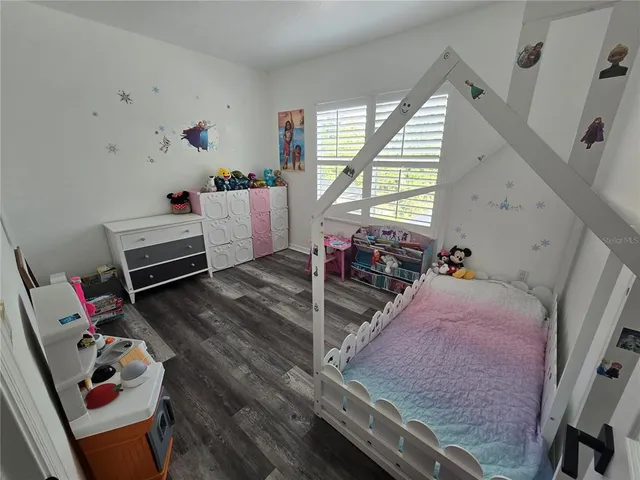 $6,350 | 8111 Santa Rosa Court, Sarasota, FL 34243